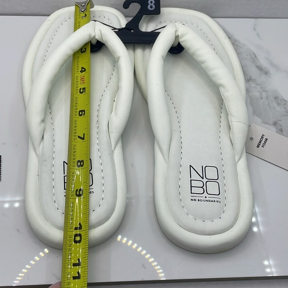 Puffy Flip Flops from No Boundaries - Picture 3 of 10